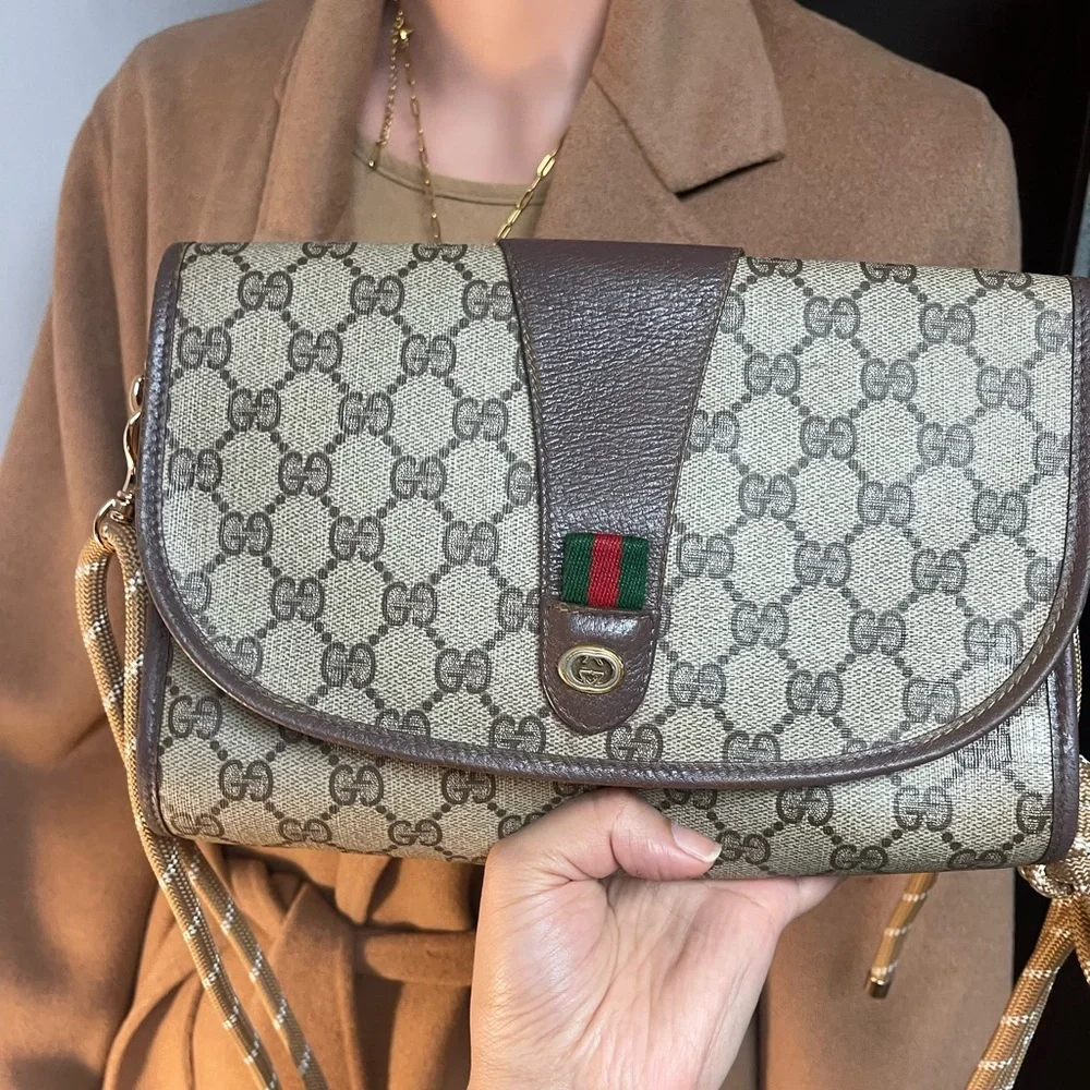 Authentic Gucci vintage web sherry line clutch bag (HK45) - Picture 2 of 16